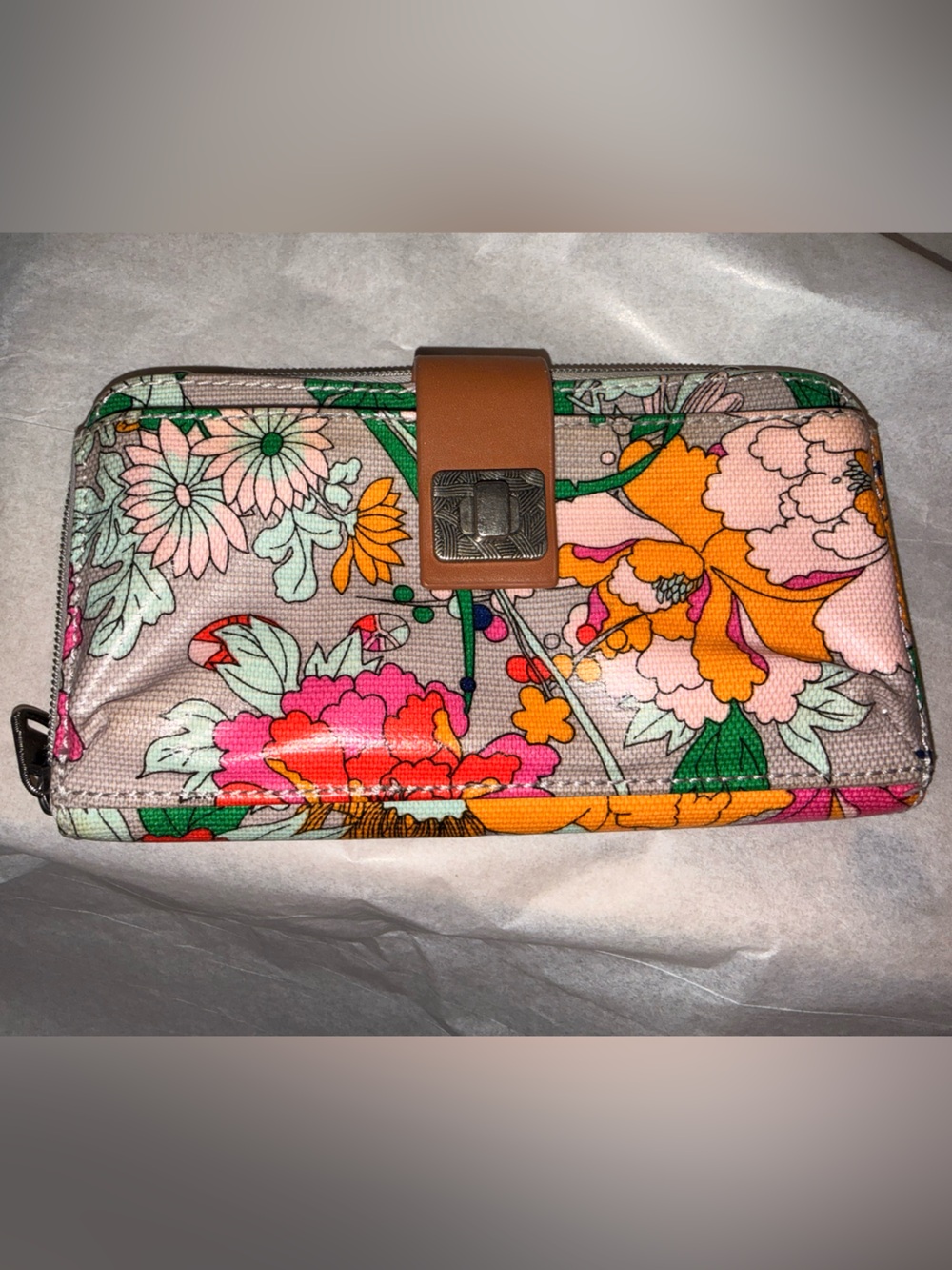 Sakroots wallet w/out long strap card holder